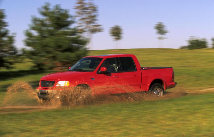  Ford F-150 SuperCrew Cab 2001 года  (фото 68 из 96)
